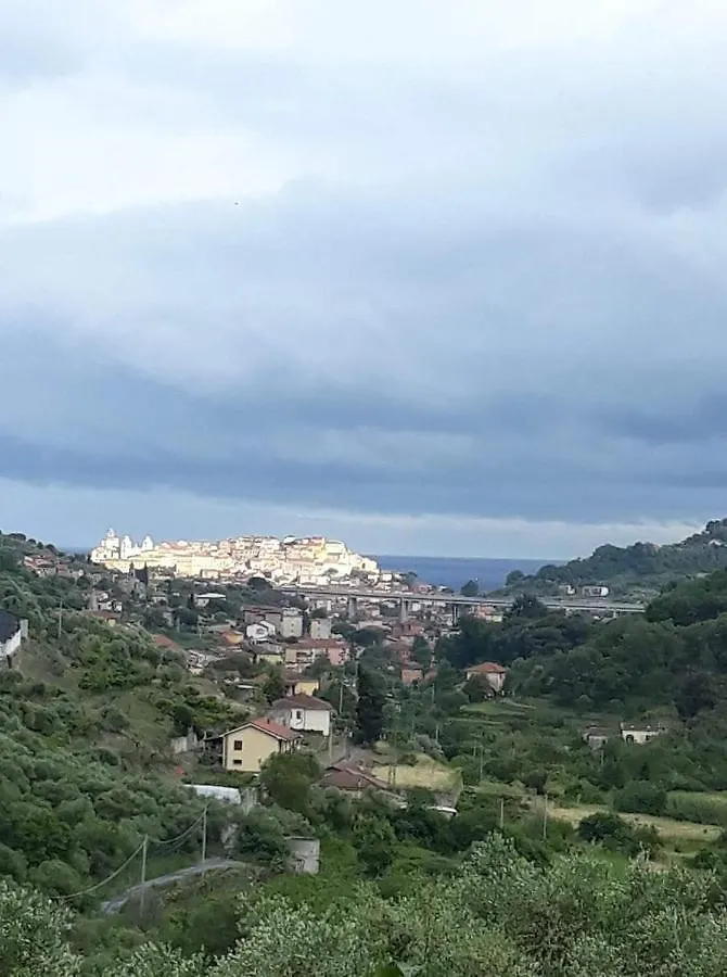 Holiday home Casa Intera Indipendente Con Giardino Privato Villa Imperia