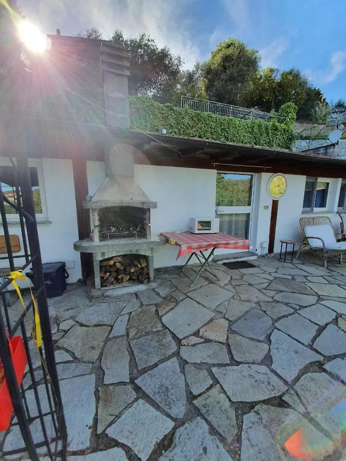 Casa Intera Indipendente Con Giardino Privato Villa Imperia 0*,